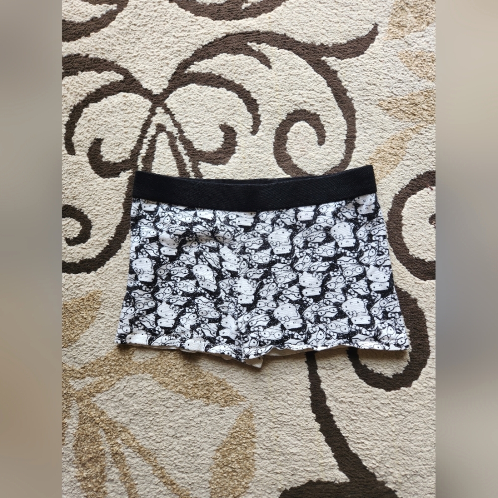 Forever 21 Black and White Hello Kitty Shorts - Picture 3 of 5